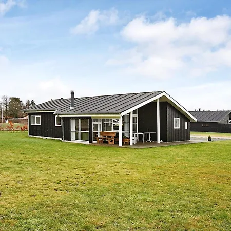 4 Star In Holiday home Hadsund