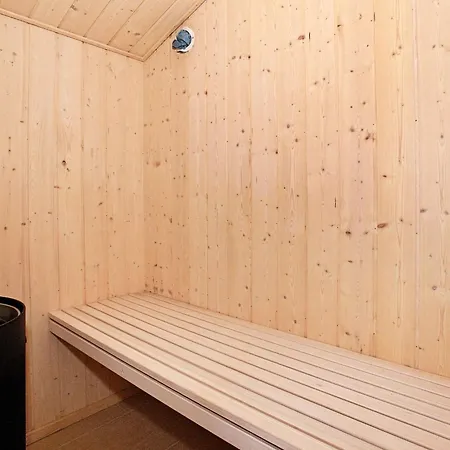 4 Star In Holiday home *